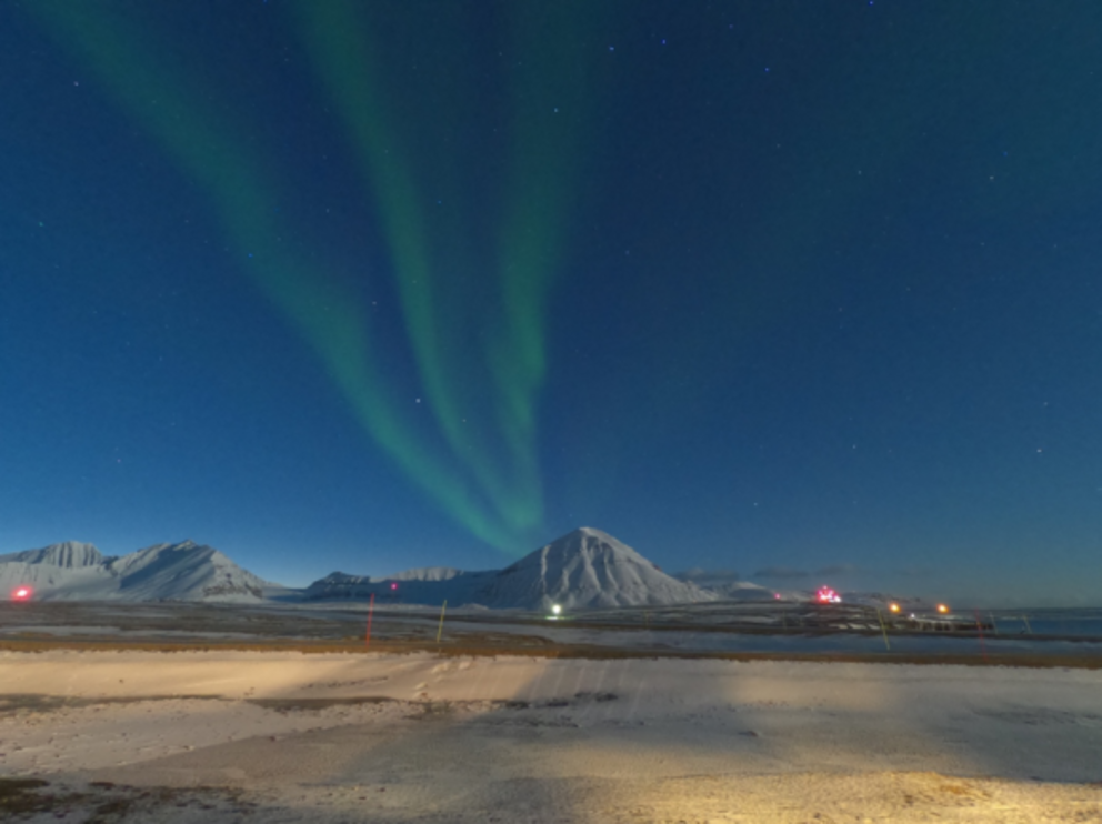 A photograph of an aurora at Ny-Ålesund, Norway, November 2018.