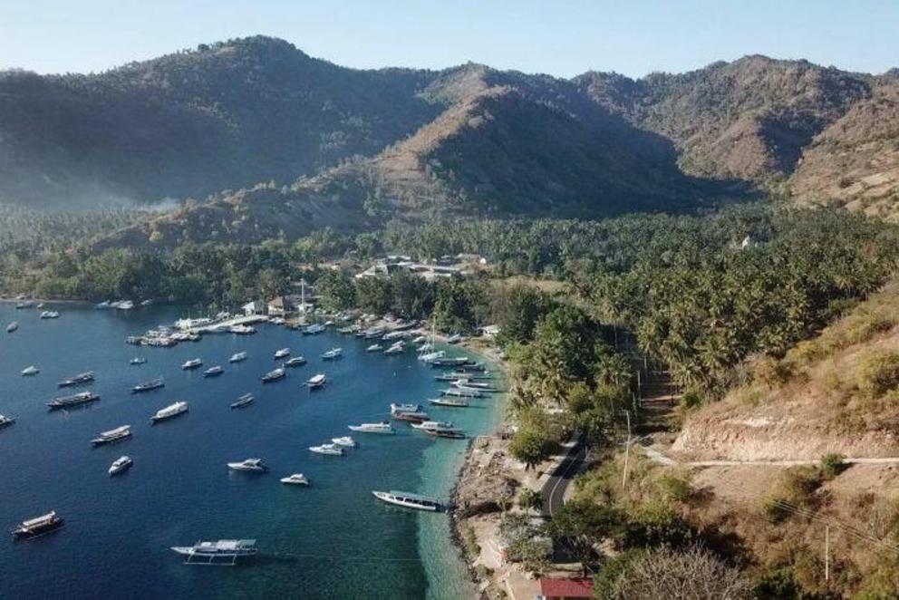 Lombok, once a tourist haven, is now a scene of destruction.