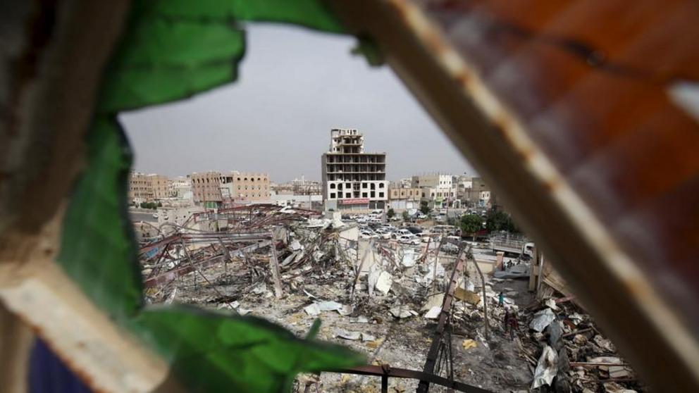 A wedding hall destroyed by a Saudi-led air strike in Yemen's capital Sanaa © Mohamed Al-Sayaghi / Reuters