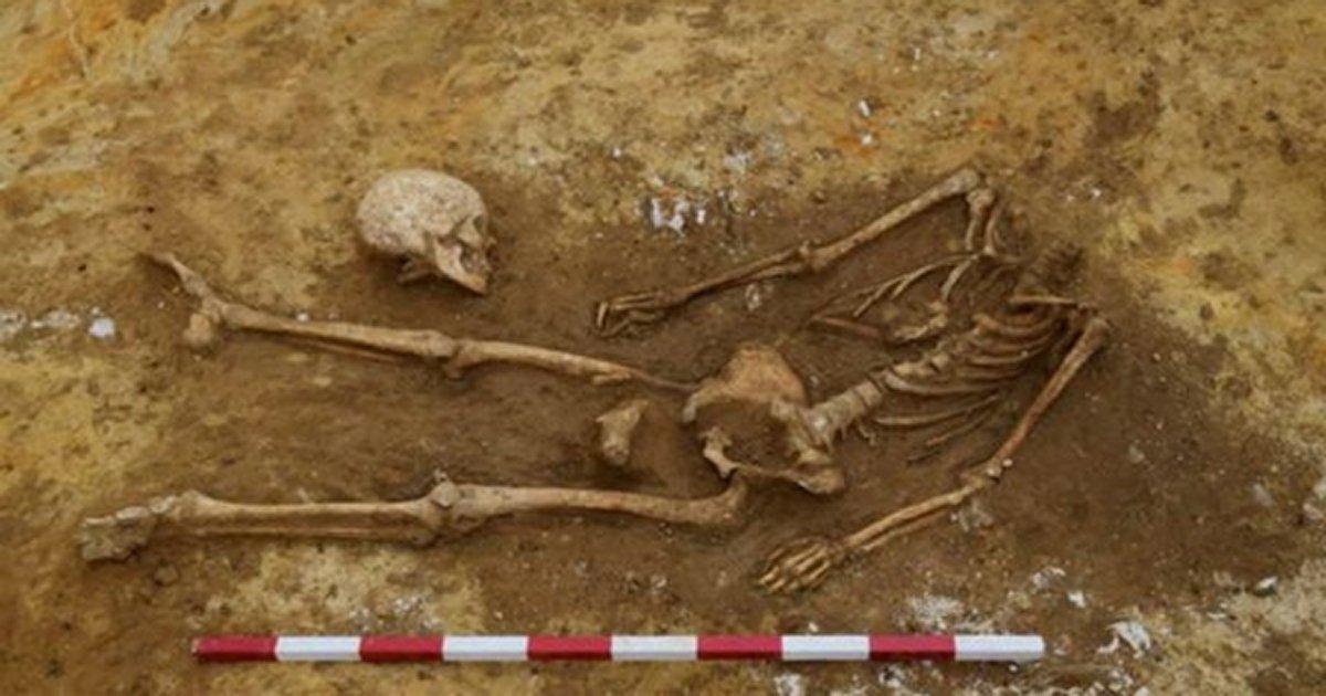 Roman burial site found in England includes 52 skeletons with 17 ...