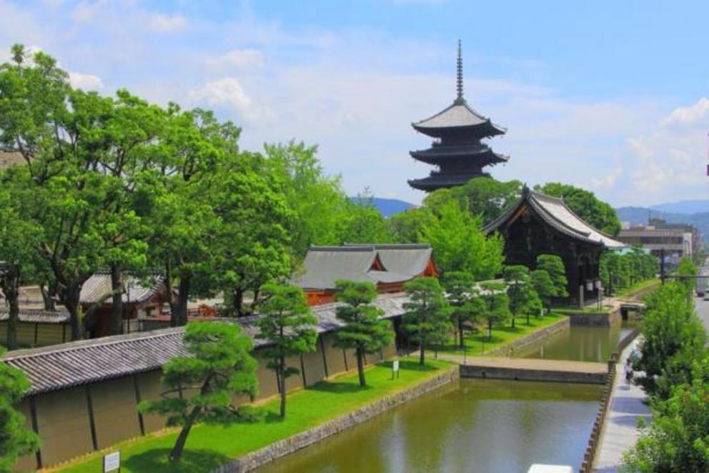 View of the Toji complex showing the Toji pagoda.