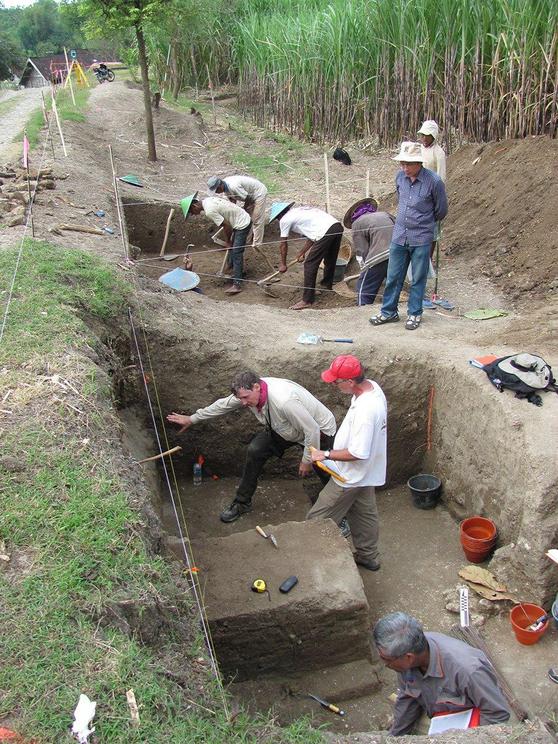 Excavations in Ngandong in 2010.