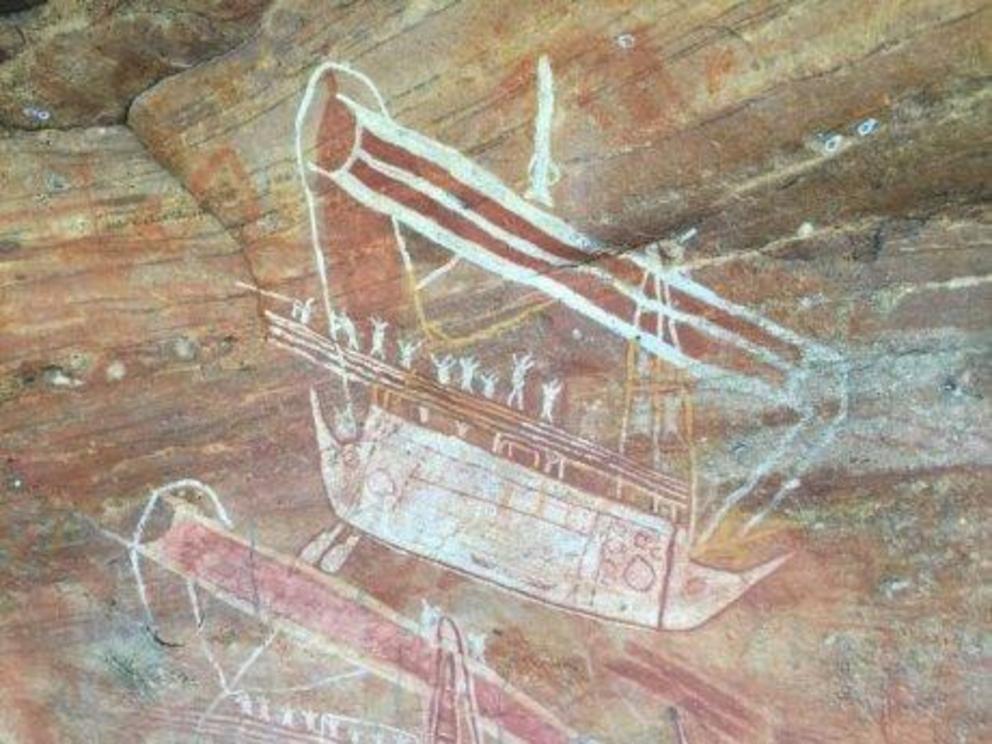 A rock art site in the southeast of Groote Eylandt depicting a Makassan prau. Supplied: Anindilyakwa Land Council