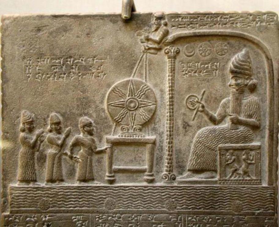 Cropped image of the Tablet of Shamash (Utu) showing the figure of Shamash (Utu) on the throne.