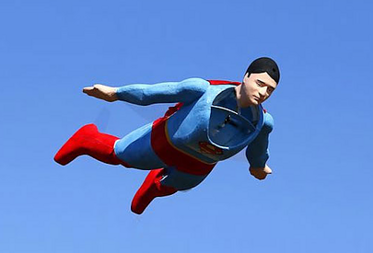 Супермен и самолет. Это птица это самолет это Супермен. Воздушные змейки Супермен. Земля самолет Супермен.