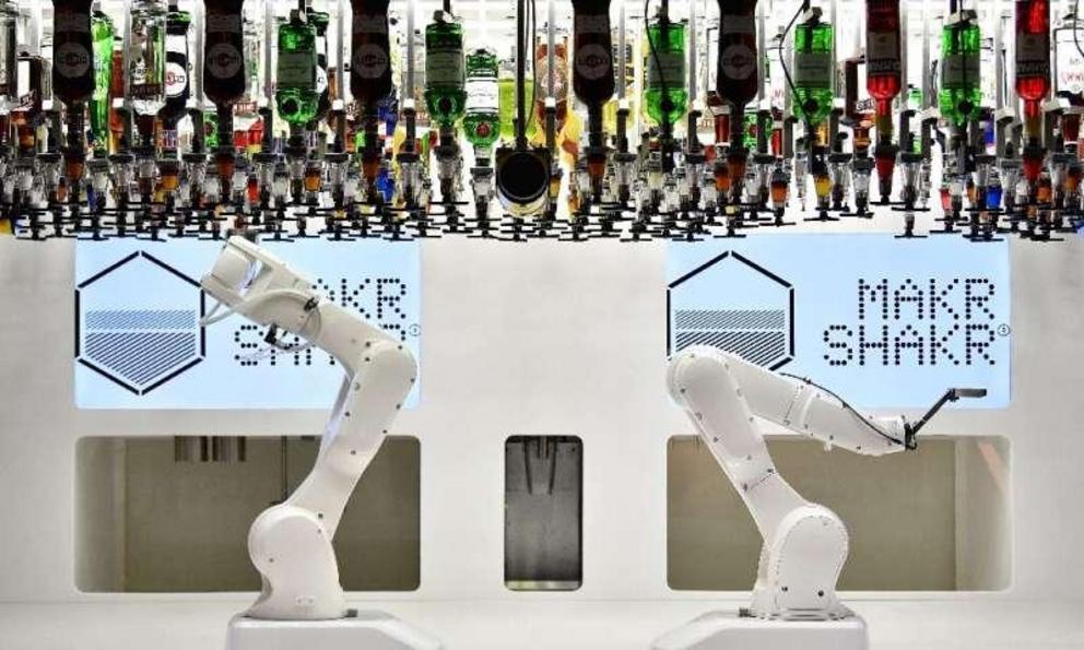 There are also robots of all shapes and sizes, from Sony's small dog Aibo—whose first version from 1999 has now evolved into an AI model—to a large mechanical arm that prepares and serves cocktails.