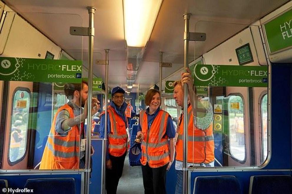 The technology has been added to existing Class 319 trains in the prototype version, but theoretically can be fitted to any train, old or new. Initial tests involved system checks of each piece of equipment separately and working together