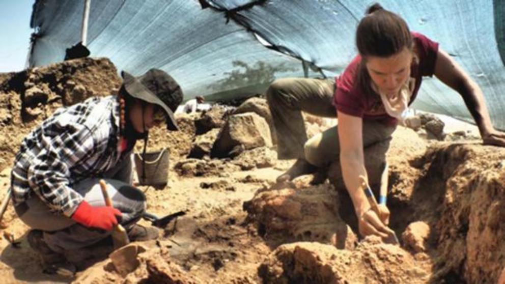 Turkish student Menek?e Türkkan, at left, and Assistant Director of the Chicago-Tübingen Expedition to Zincirli and OI postdoctoral fellow Kathryn Morgan, at right, work on the excavation of an ancient city called Sam'al.