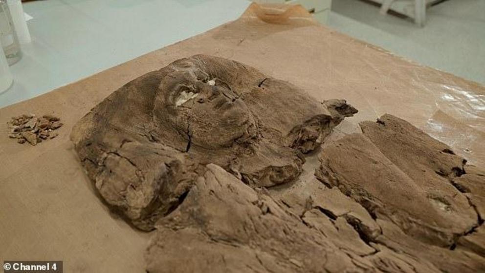 Archaeologists have revealed the face of an Egyptian princess that lived almost 4,000 years ago by painstakingly piecing together the wooden shards of her sarcophagus