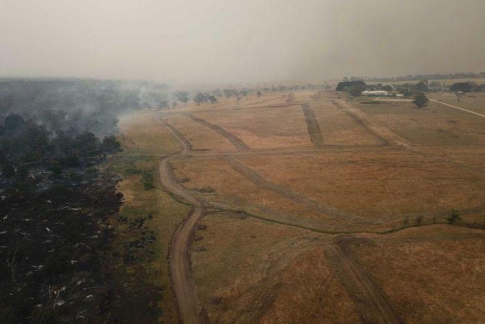 Photo: The Budj Bim bushfire burnt through more than 7,000 hectares of land. (Supplied: Heywood Incident Control Centre.) 