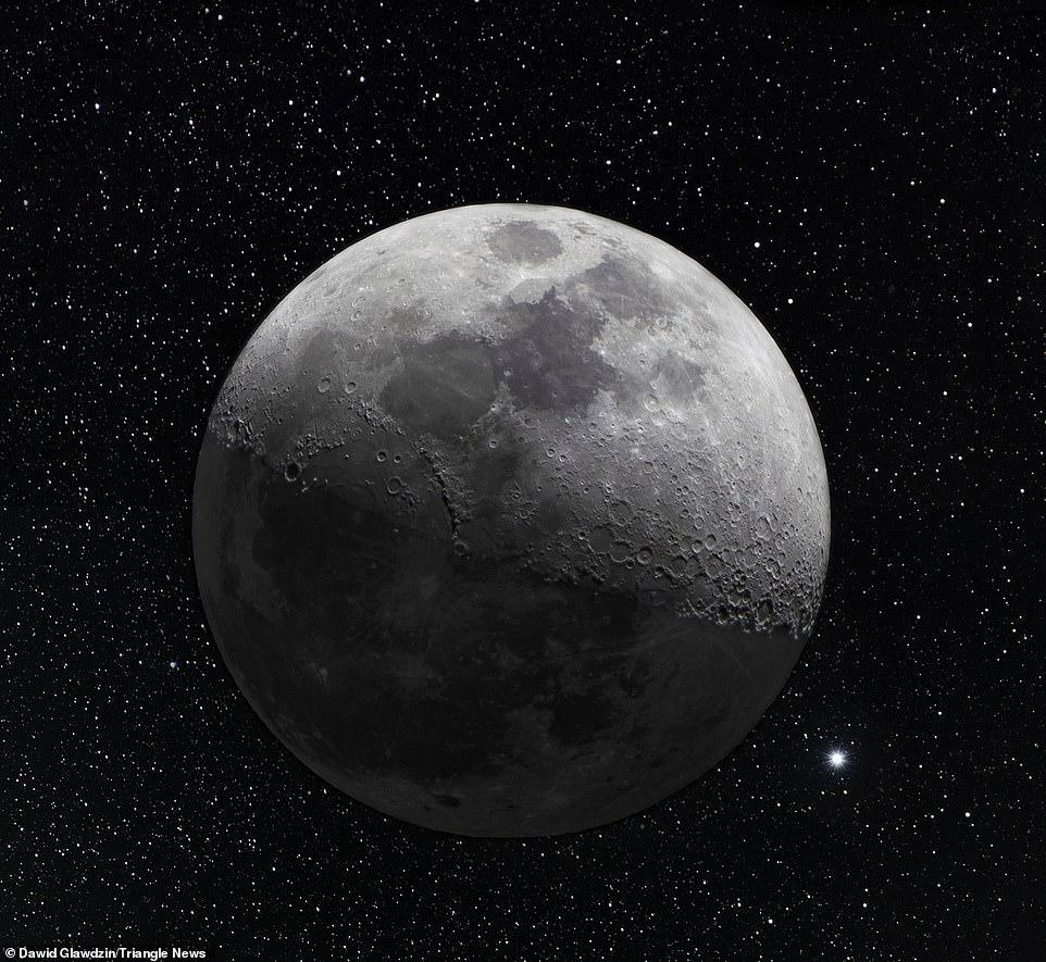 Stunning pictures of the moon and the Milky Way are captured by an ...