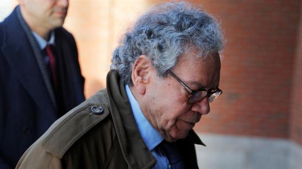 [ Last Update: Friday, 24 January 2020 8:30 AM ] Insys founder John Kapoor was sentenced to 66 months in prison for helping fuel the deadly US opioid crisis. (Reuters photo)
