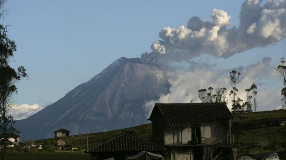 Ecuador's Tungurahua volcano has been in an active state since October 1999. © REUTERS/Carlos Campana 