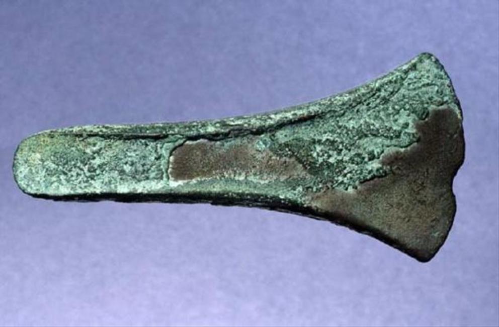 4000-Year-Old bronze axe head found in Sweden to show what the axes used for the construction of Seahenge could have looked like.