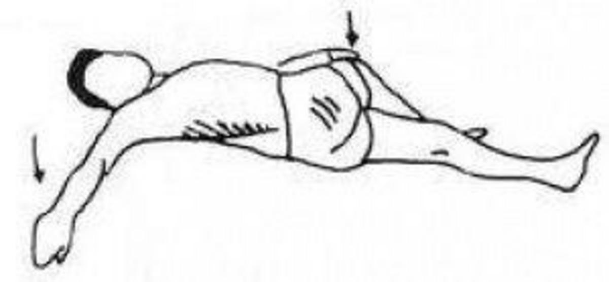 Бок вправо. Упражнения лежа на спине. Лежа на спине ноги согнуты. Лежа на спине ноги согнуты в коленях. Скручивания лежа на спине.