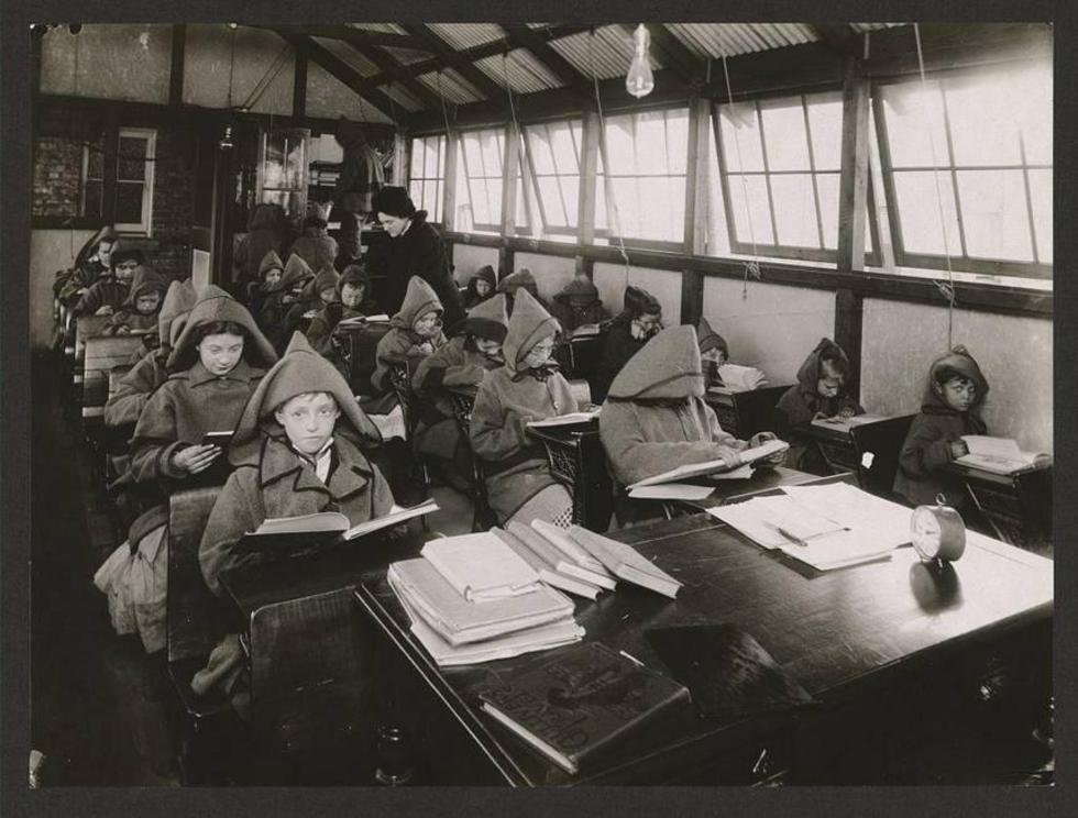 Open Air School, on roof of Mary Crane Nursery, Chicago