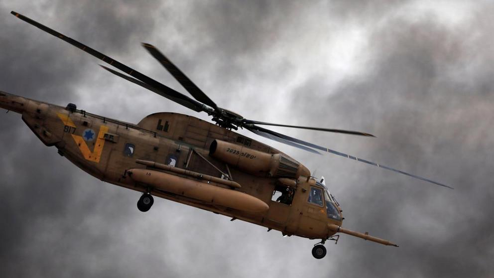 FILE PHOTO: An Israeli Air Force Sikorsky CH-53 helicopter flies during a demonstration at the Hatzerim air base in southern Israel. ©  Reuters / Amir Cohen