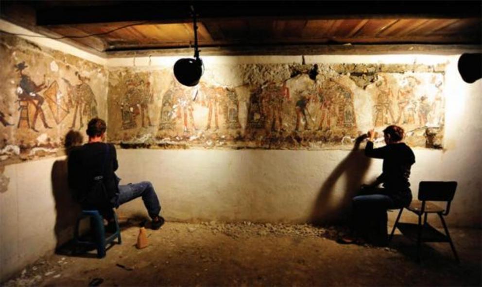 Stunning Maya wall paintings uncovered in Guatemalan house Conservation-1591742794150