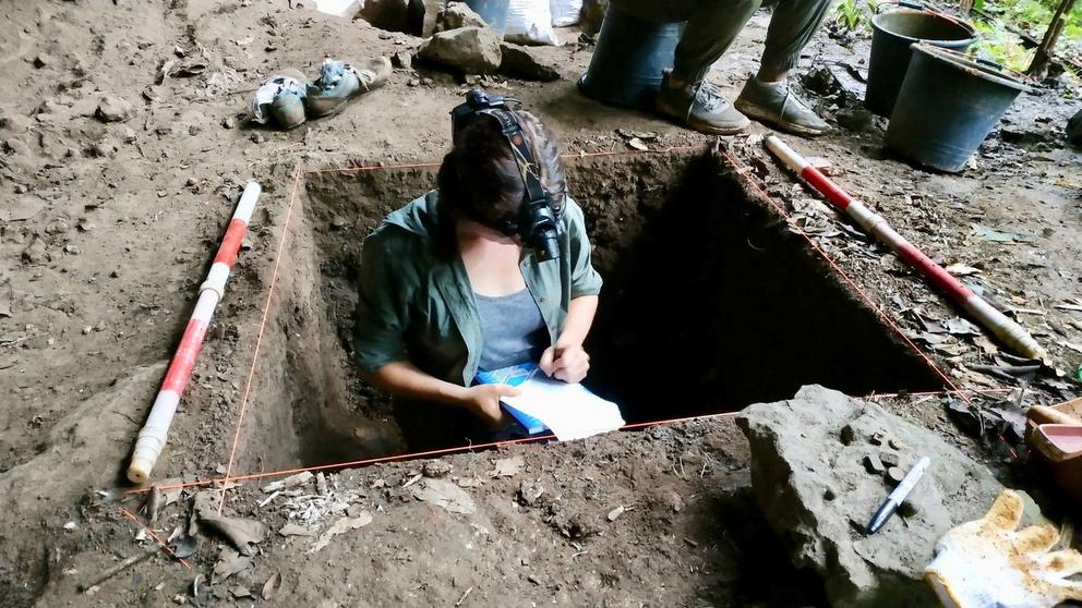 Dr Shimona Kealy recording features of the stratigraphy during excavations at Kelo 6.