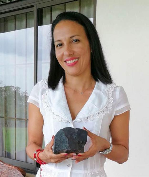 Marcia Campos Muñoz held off selling her largest meteorite chunk, even as its value surpassed that of gold.