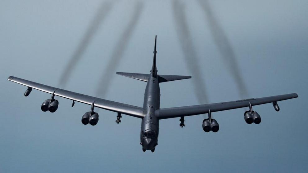 FILE PHOTO: A US Air Force B-52H bomber flies over Southwest Asia, May 21, 2019 © Reuters / US Air Force 