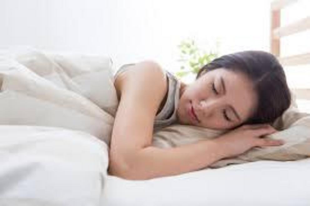 Weighted blankets can decrease insomnia severity - Nexus Newsfeed