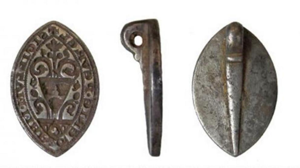 The medieval seal of a young woman was found in Buckinghamshire, England.