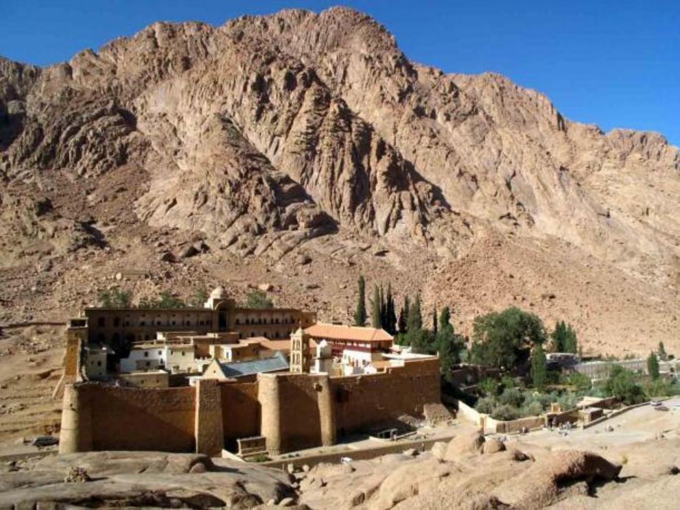 Saint Catherine's Monastery and the pilgrimage routes that led to it were already popular with Virgin Mary worshippers in the 6th-7th century AD.