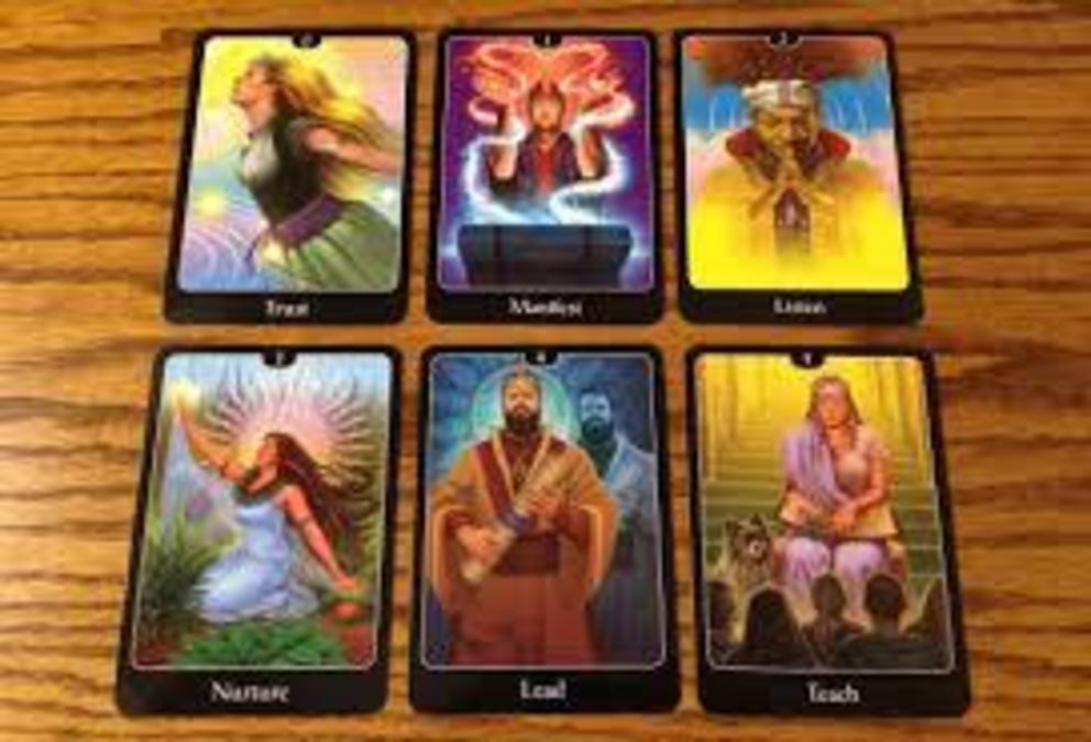 What’s the difference between tarot and oracle cards