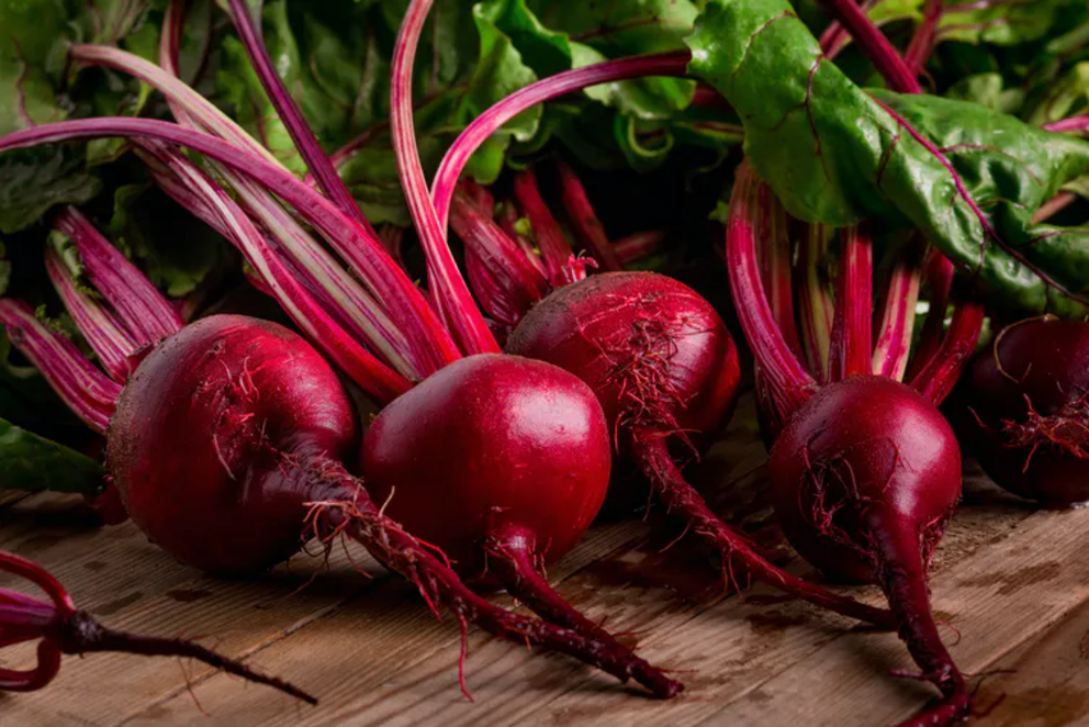 Beetroots contain nitrates.