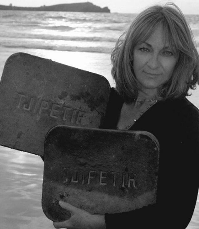 Beachcomber Tracey Williams, with her Tjipetir block discoveries.