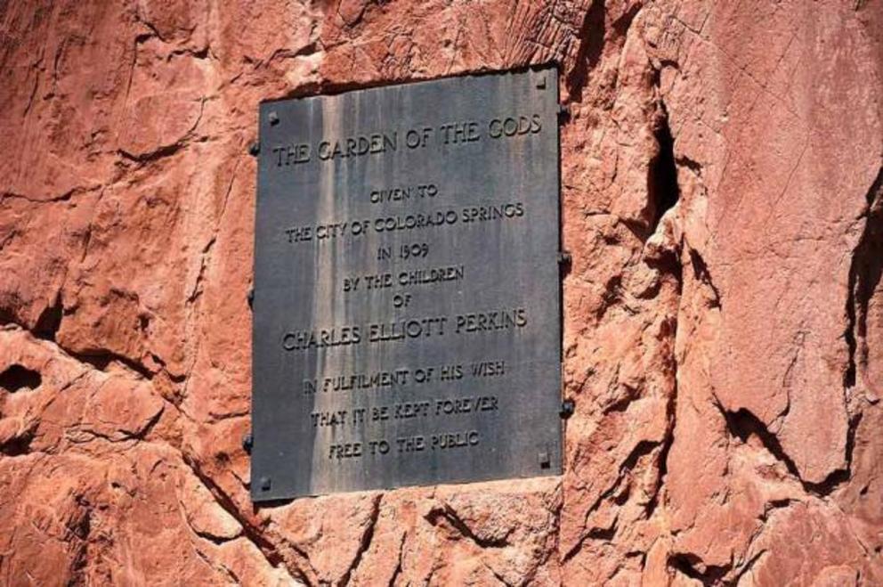 Plaque in the Garden of the Gods commemorating the donation of the land by the children of Charles Elliott Perkins in 1909.