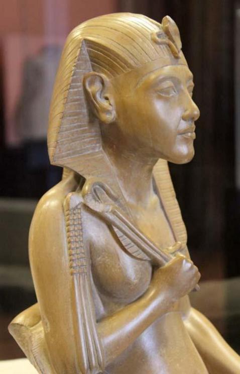 Statue of Akhenaton in the Louvre.