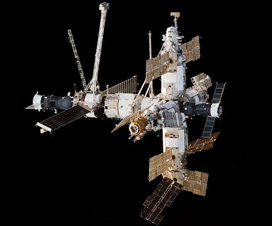 File image of Russia's MIR space station that proceeded the International Space Station.