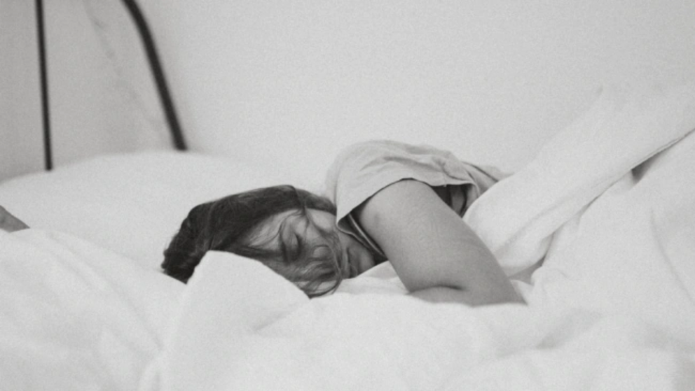 Get less than 6 hours sleep a night? You might be at a higher risk of dementia.