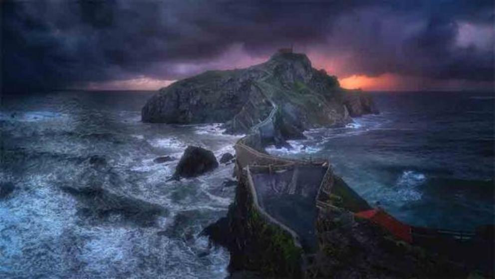 The use of San Juan de Gaztelugatxe as a location for filming season seven of Game of Thrones increased tourism to the area.