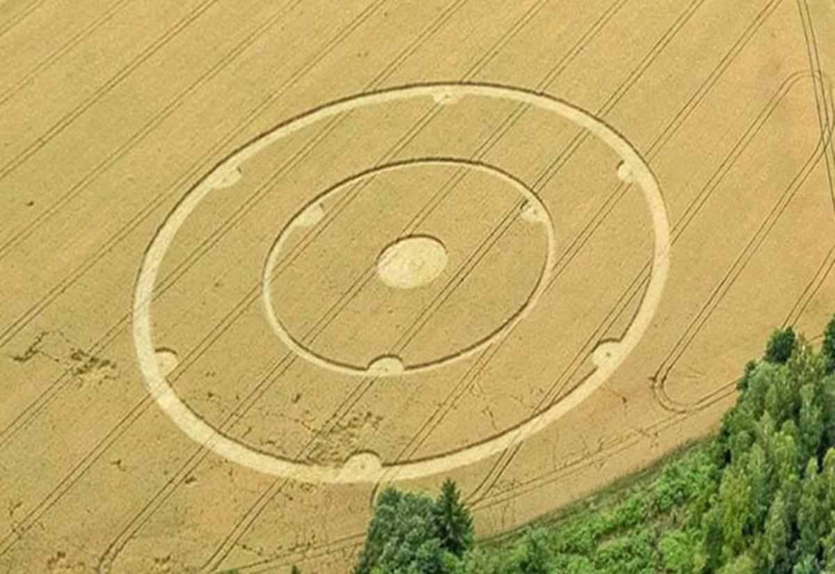 Near circle. Atomic Dome. German Crop.