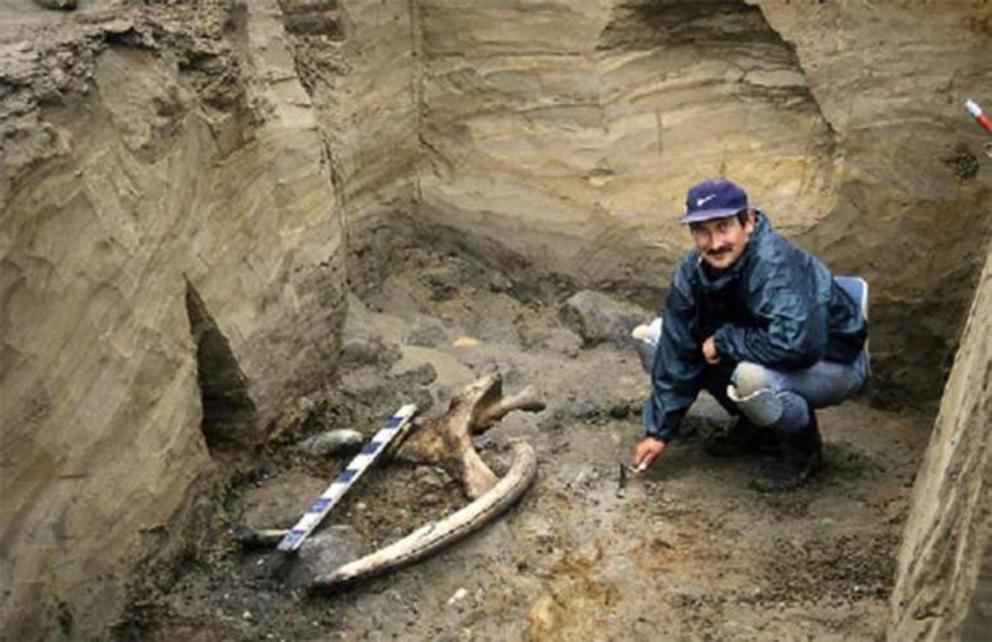 Early man archaeological finds found at the Byzovaya Site, which was located not far from where the 9 men mysteriously died.
