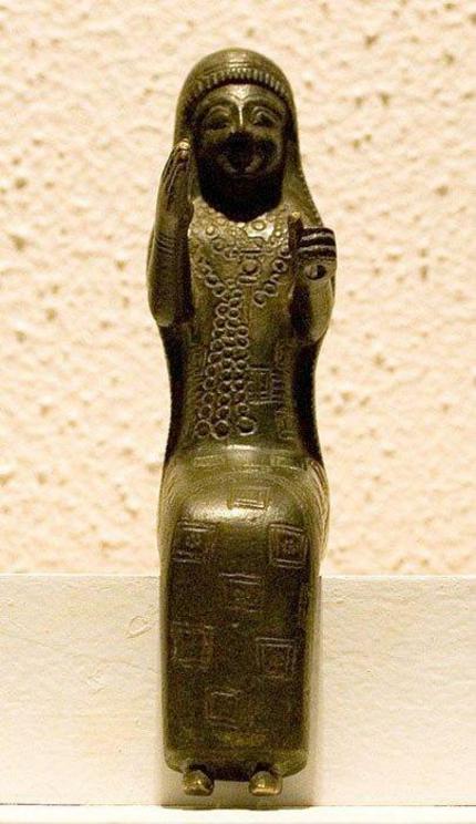 A bronze figure of the Urartian goddess Arubani dated to 860-590 BCE.