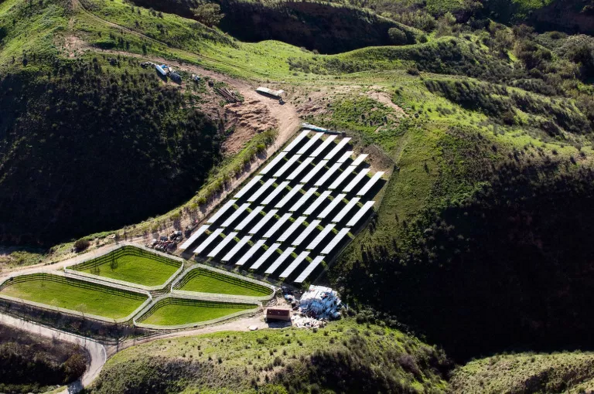 how-do-solar-farms-work-overview-benefits-environmental-impacts