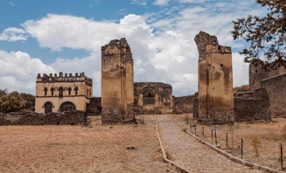 The ravages British WWII aerial bombings destroyed a great number of structures at Fasil Ghebbi as this photo shows.