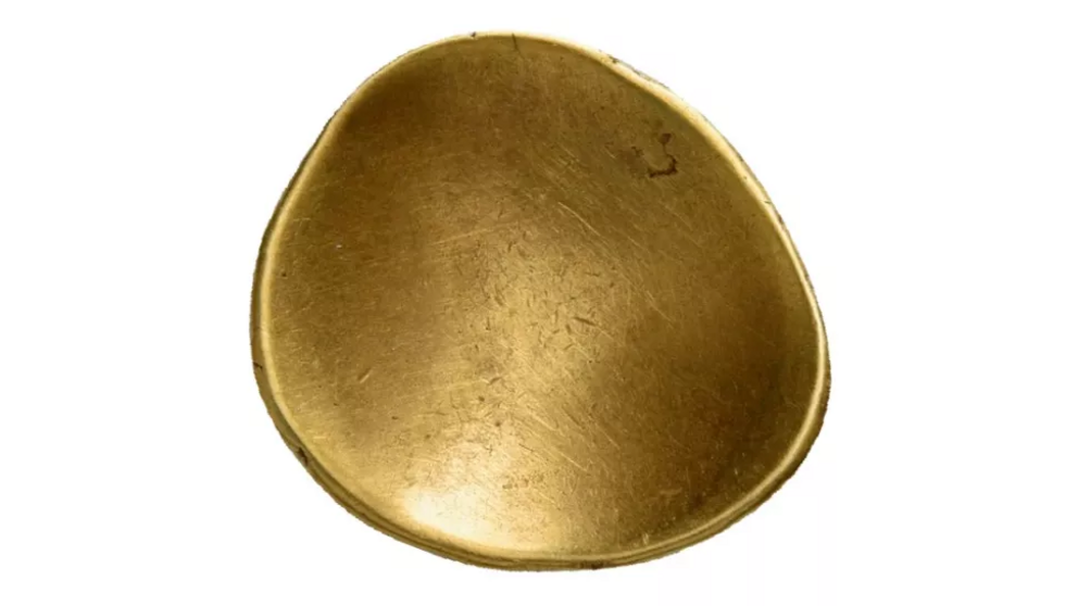 An imageless Celtic gold coin from Brandenburg.