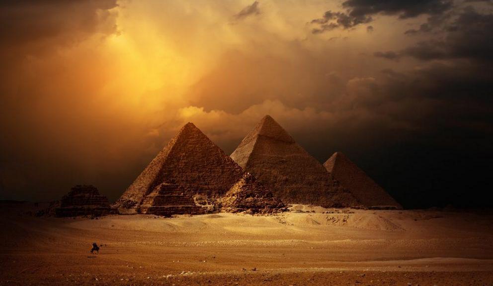Unwritten mystery: Why no ancient texts mention the construction of the pyramids Un1-1670647257633