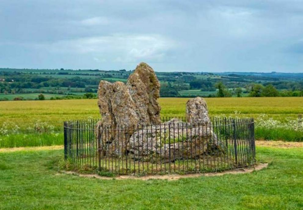 The Whispering Knights, Rollright Stone Ring, Oxfordshire. Four hundred meters east of Rollright Stone Ring, and probably predating it by over 1000 years, the Whispering Knights is a 'portal dolmen' burial chamber that consists of four upright stones and 