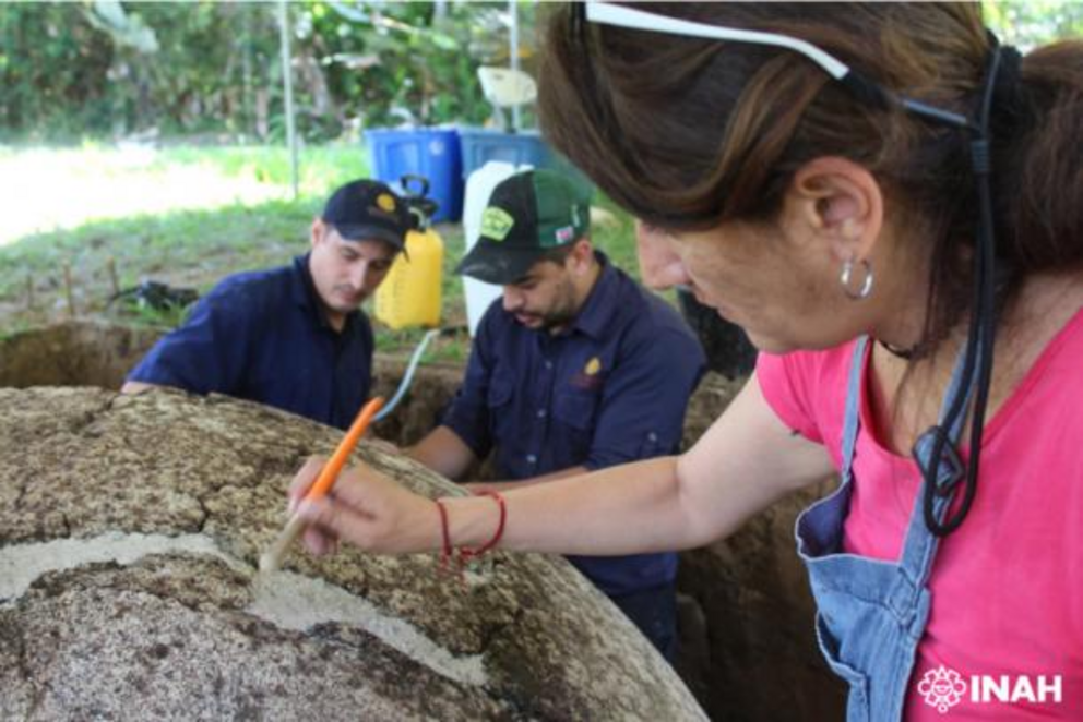 Conservation-restoration project of Mexico and Costa Rica recovers ancient stone spheres from the Diquís delta.