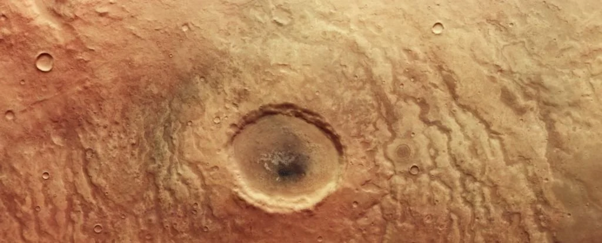 New image of Mars reveals a crater eerily similar to a huge, creepy eye ...