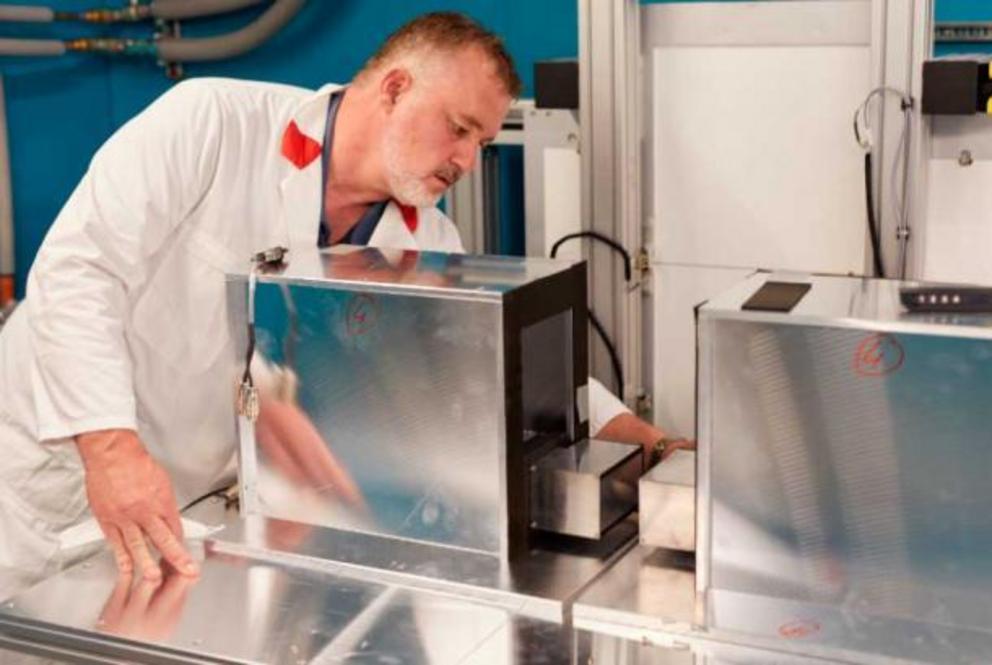 Instrument scientist Dr. Burkhard Schillinger at the radio and tomography facility with at the Heinz Maier-Leibnitz Center (MLZ) of Neutron Research.