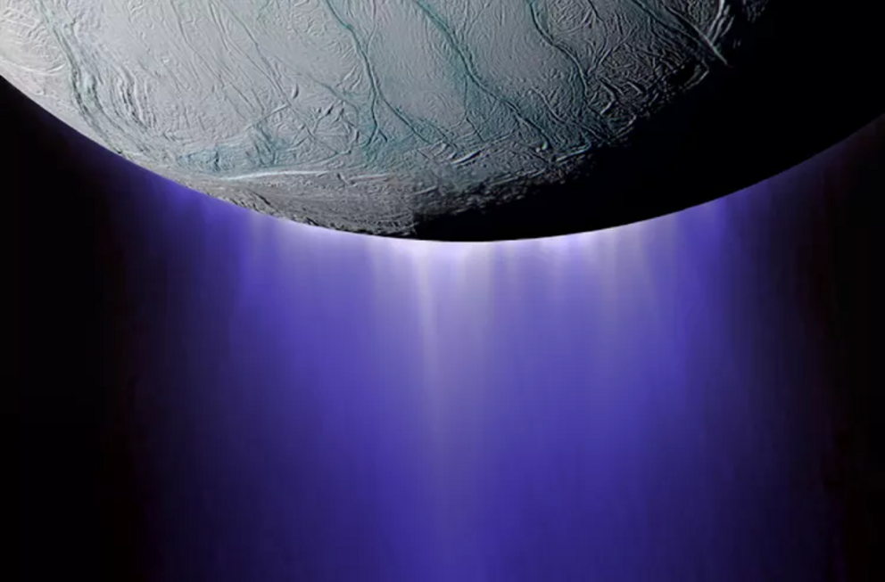 I gelidi geyser di Encelado, mostrati qui in un'illustrazione, espellono ghiaccio d'acqua e vapore lungo un tratto di 84 miglia (135 km) del polo sud della luna.