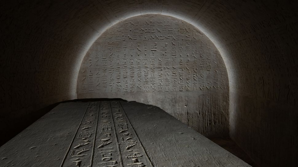 The sarcophagus and tomb of Dzhehutiemhat.