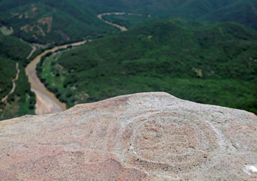 Mountaintop relics found. Photo by Oro Noticias